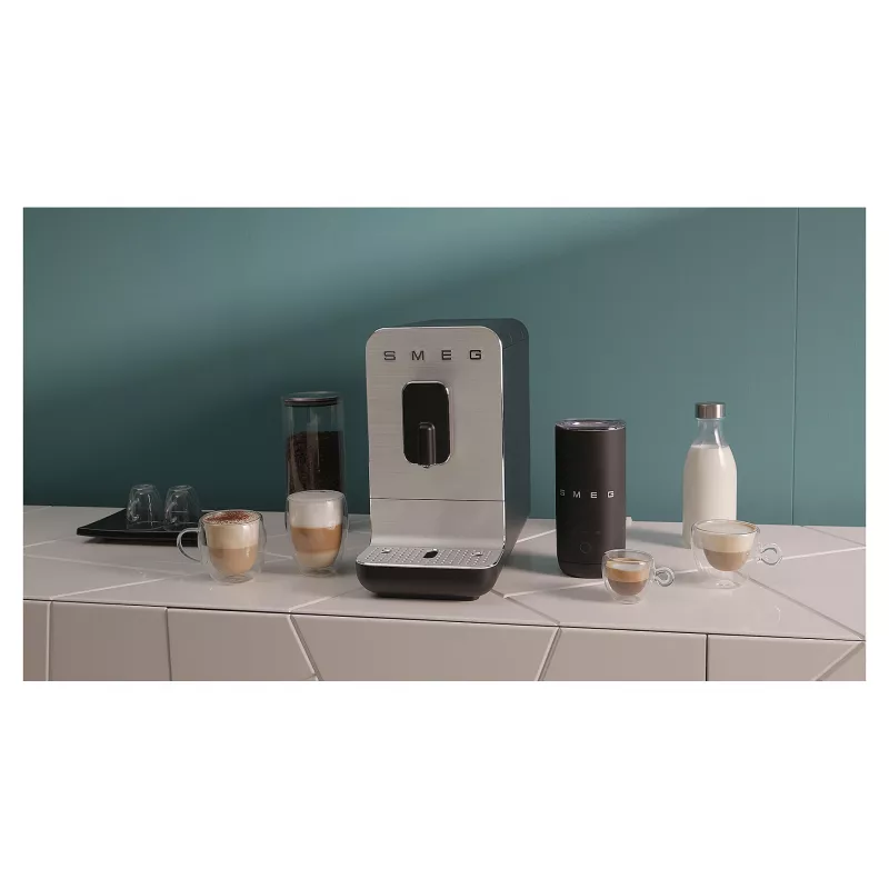 SMEG BCC11BLMEU Αυτόματη μηχανή καφέ με λειτουργία ατμού, μαύρο ματ