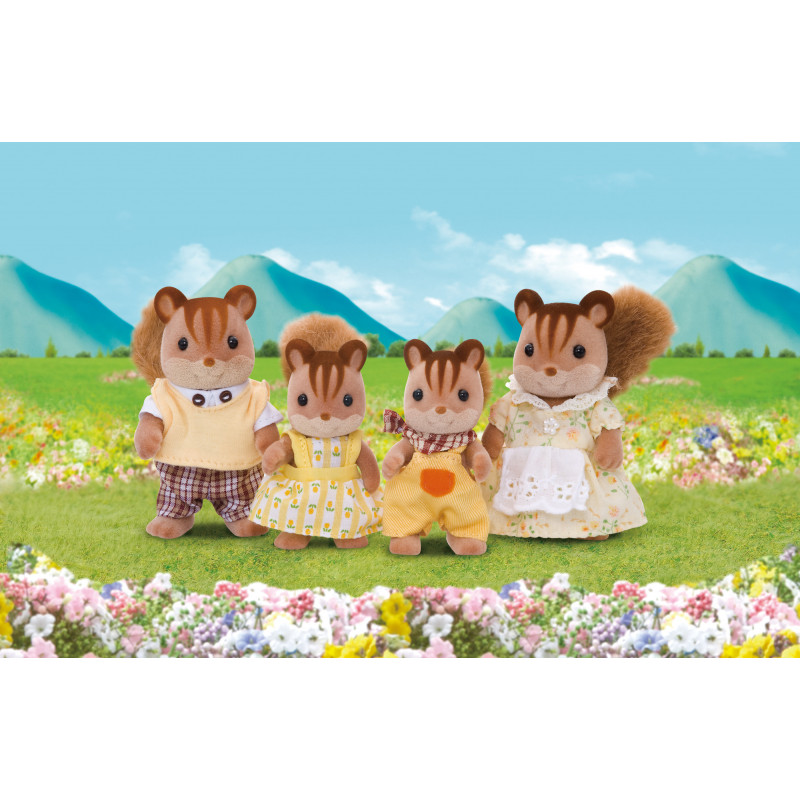 Epoch Sylvanian Families Οικογένεια Καρυδοσκίουρου Σετ Φιγούρων