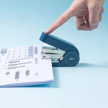 Deli Linfini EM390 Συρραπτικό Μπλε έως 25 Φύλλα