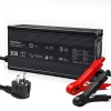 Qoltec φορτιστής μπαταρίας LiFePO4 12V 30A με ενδείξεις LED και έξυπνη φόρτιση 3 σταδίων