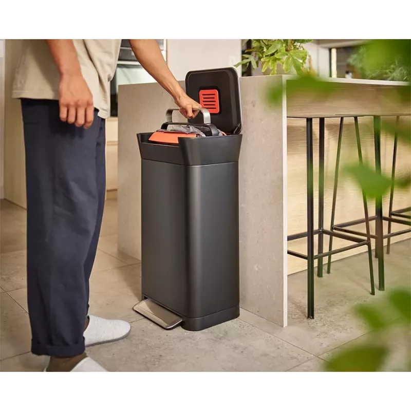 Joseph Joseph Titan 30L Black Συμπιεστής Απορριμμάτων