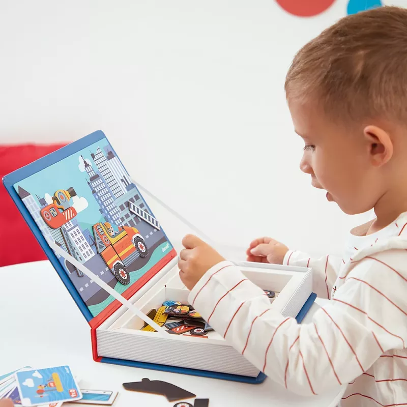 Janod Magnetibook Πυροσβεστική Μαγνητικό Σετ Δημιουργικού Παιχνιδιού