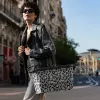 Reisenthel Carrybag Frame Leo Nero Καλάθι αγορών 22L μαύρο λεοπάρδαλη