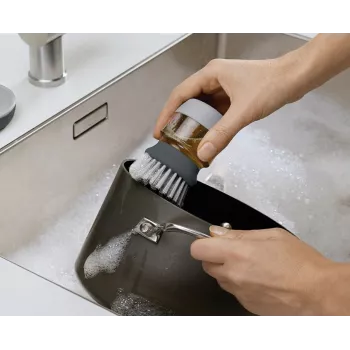 Joseph Joseph Palm Scrub Γκρι βούρτσα πιάτων με ενσωματωμένο διανομέα σαπουνιού