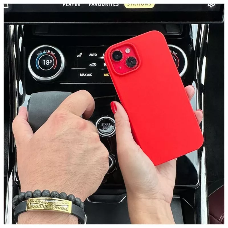 Evelatus Apple iPhone 13 Premium Soft Touch Θήκη Σιλικόνης Chinese Red
