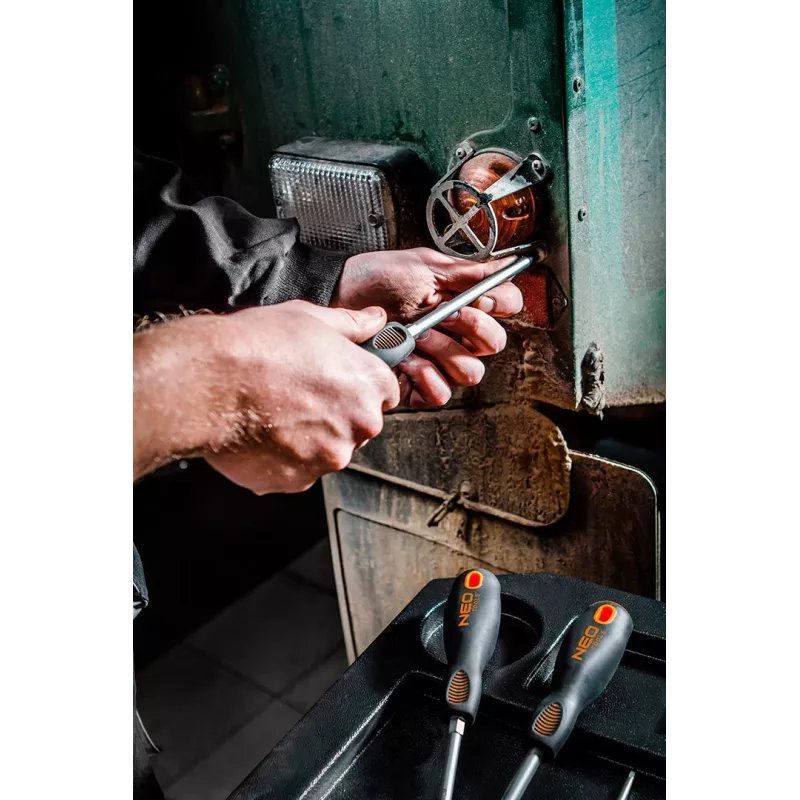 Σετ κατσαβιδιών και bits Neo Tools 37 τεμ.