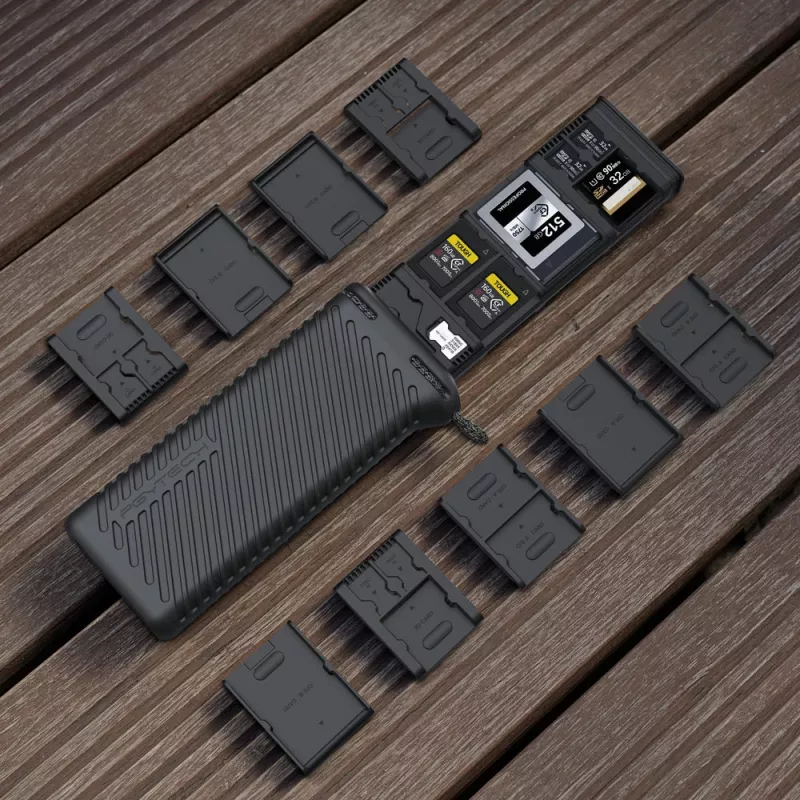 PGYTECH CreateMate θήκη καρτών μνήμης με USB-C αναγνώστη καρτών, Space Gray