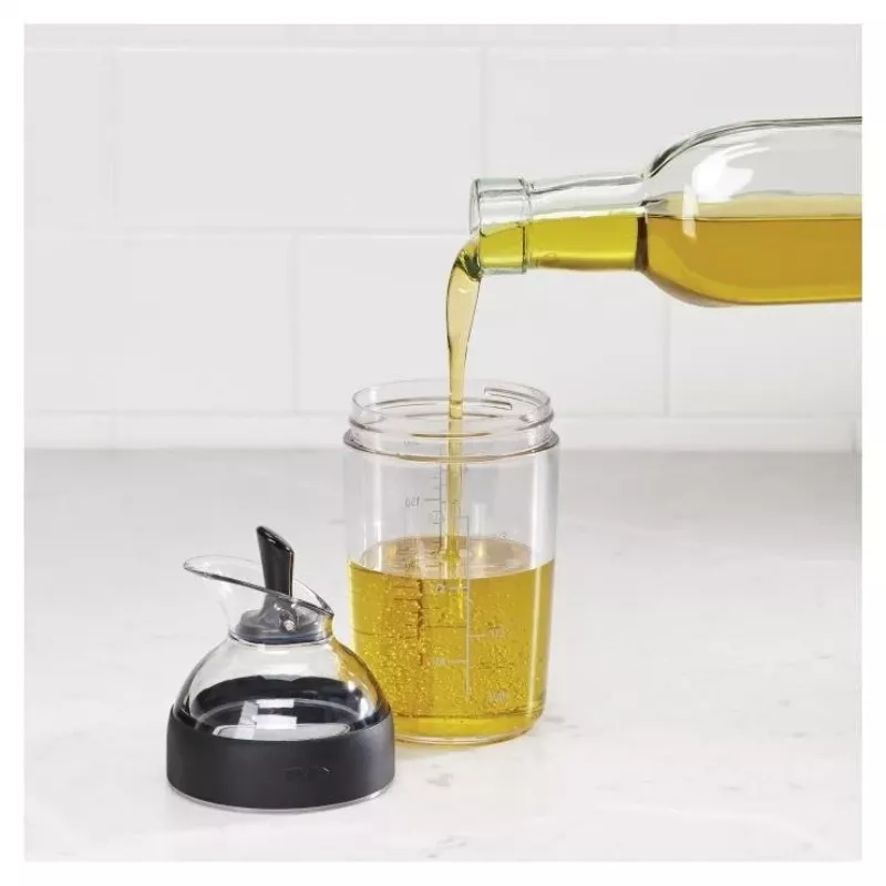 OXO Good Grips σέικερ για σάλτσα σαλάτας 236ml μαύρο