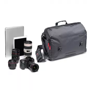 Manfrotto Manhattan Messenger Speedy 30 μαύρη τσάντα laptop 15.6 ιντσών