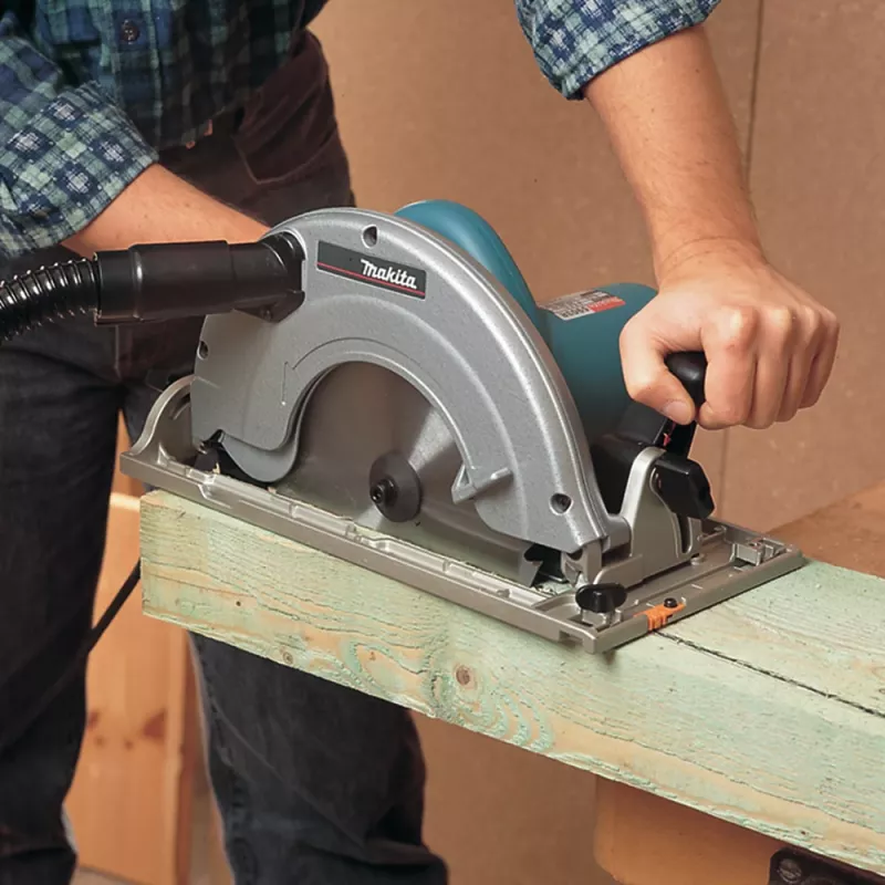 Makita 5903R δισκοπρίονο 2000W 235mm