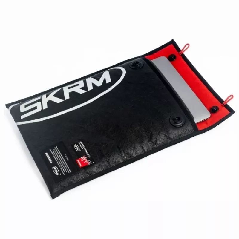 SKINARMA Comet Θήκη Laptop 14 ιντσών Μαύρη