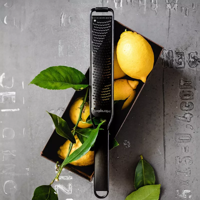 Microplane Black Sheep Zester - Premium Classic Series, λεπτός τρίφτης, μαύρο