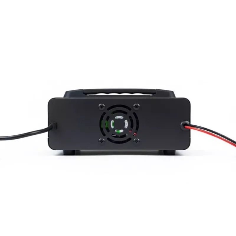VOLT POLSKA Smart Charger 12V/24V 15A A20 Μαύρο