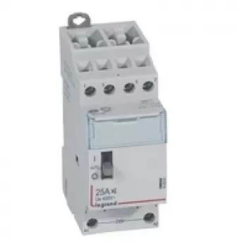 Legrand CX3 4πολικός αθόρυβος ρελέ 230V AC 25A με χειροκίνητο χειρισμό