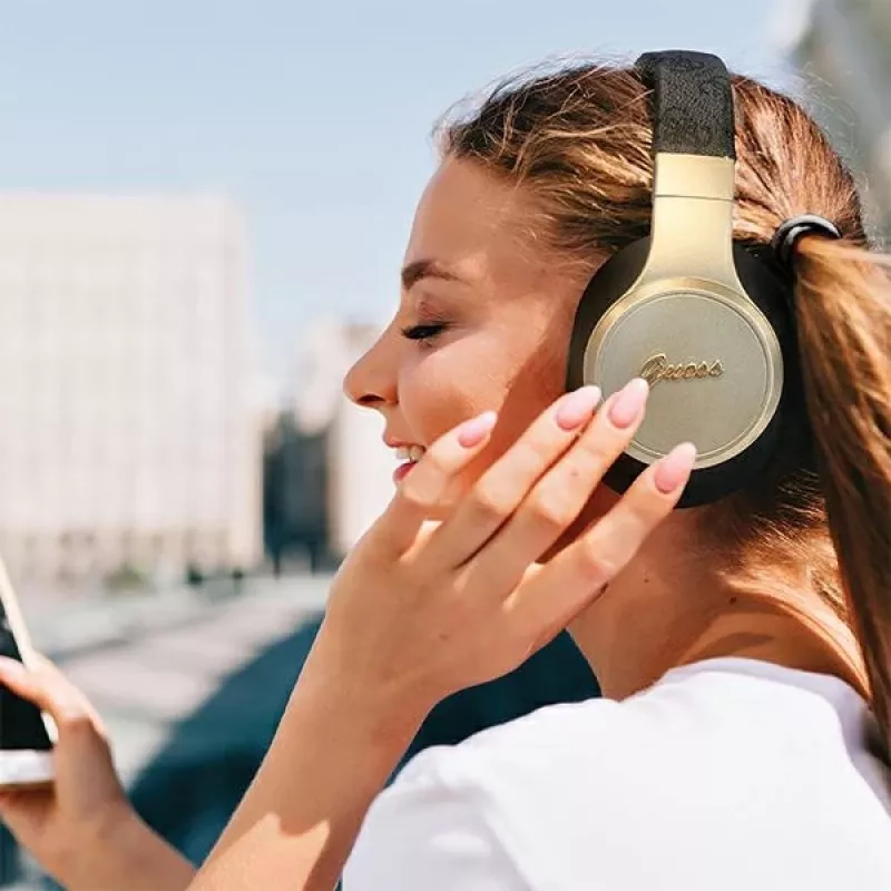 GUESS GUBH604GEMK Ασύρματα Over-Ear Ακουστικά Μαύρο 4G Script