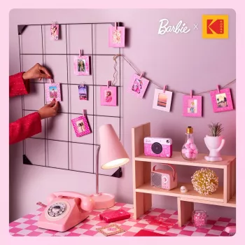 Kodak x Barbie χάρτινη κορνίζα για φωτογραφίες 2x3 ίντσες, 10 τεμ. (RODB2X3FRSQ)