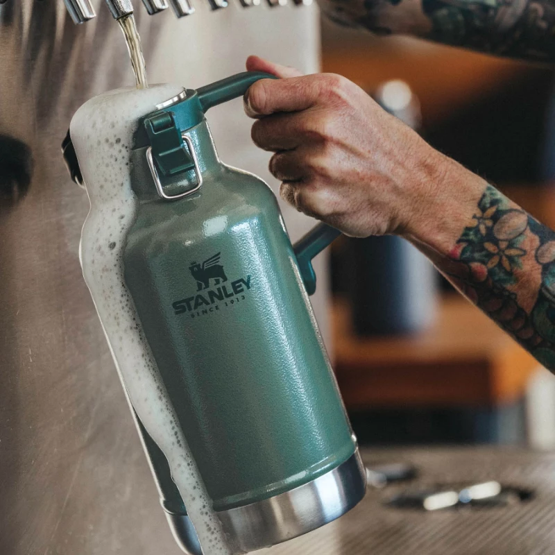 STANLEY Easy-Pour Growler Classic Κανάτα Μπύρας 1,9L Πράσινο