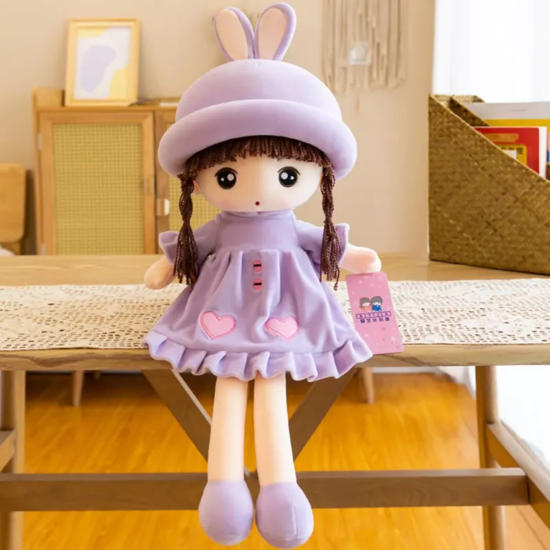 LEAN TOYS Πάνινη κούκλα μαλακή λούτρινη μωβ φόρεμα με φραμπαλάδες 45cm