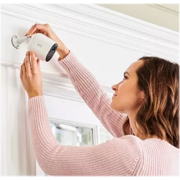 Arlo Essential 3 2K PTZ Κάμερα Παρακολούθησης (Συσκευασία 2 τεμ., Λευκό)