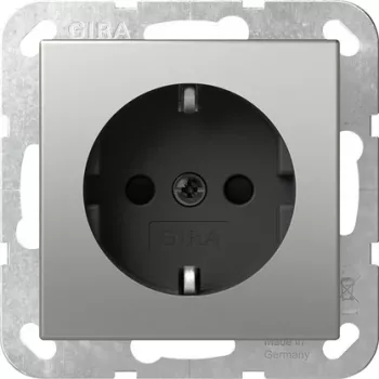 Gira System 55 πρίζα SCHUKO με Shutter, όψη ανοξείδωτου χάλυβα 4183600