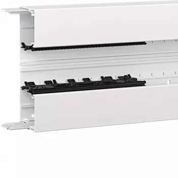 Hager BRN6521019016 Κάτω τμήμα καναλιού στηθαίου, 65x210mm, λευκό, 2m