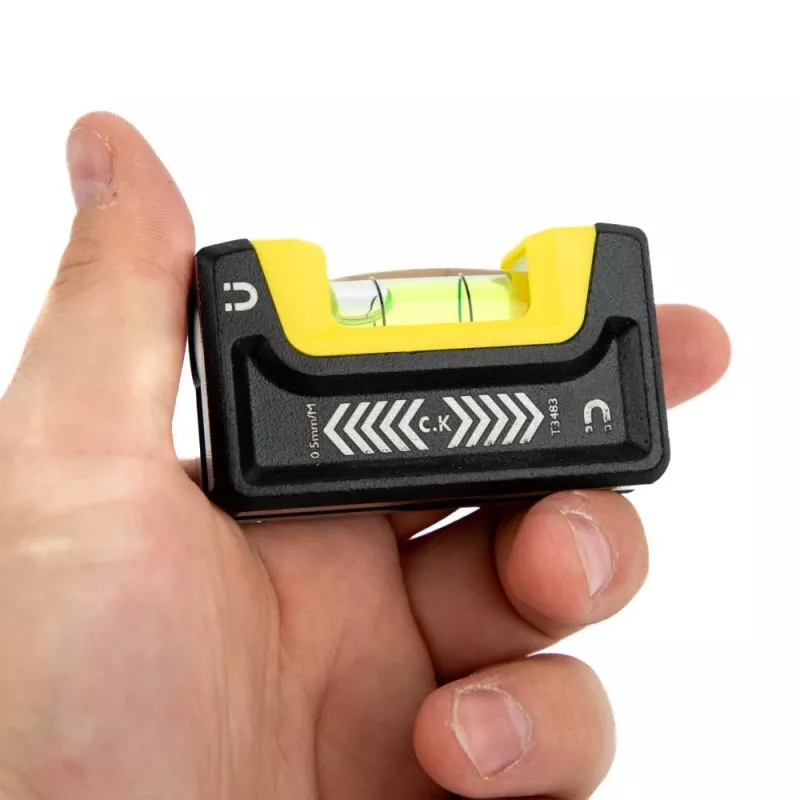 C.K Tools T3483 Αλφάδι τσέπης με μαγνήτη 67 mm 0,5 mm/m
