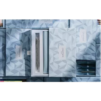 Caran d'Ache Ecridor Alpine Frost Σετ στυλό διαρκείας και μηχανικού μολυβιού, μαύρο μελάνι, Medium, επικαλυμμένο με πλατίνα CC0890.025
