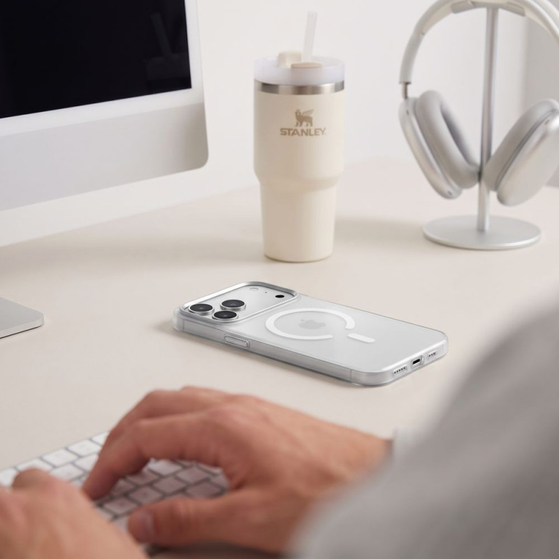 Tech-Protect MagZero MagSafe θήκη για Apple iPhone 17 Pro Max / 18 Pro Max, ματ λευκή
