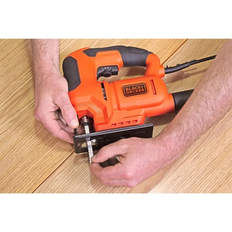 BLACK & DECKER BES603-QS Σέγα 400 W