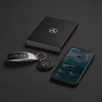 Chipolo LOOP Mercedes – επαναφορτιζόμενος Bluetooth tracker με λουράκι σιλικόνης για iOS & Android, μαύρο