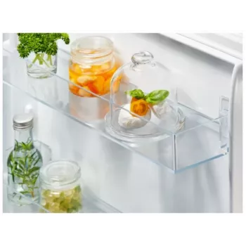 Electrolux LNA7NE18S εντοιχιζόμενη ψύξη και κατάψυξη - 253L συνολική χωρητικότητα, Low Frost, ενεργειακή κλάση E