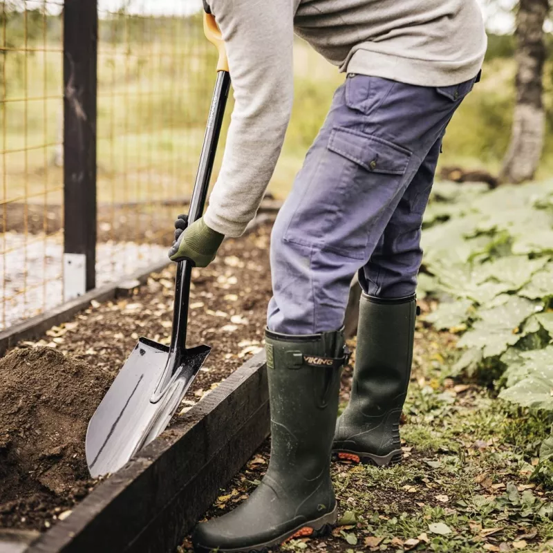 Fiskars Solid+ XL Φτυάρι με κοφτερή λεπίδα και ατσάλινη λαβή D, λεπίδα από χάλυβα Borst, 1250 mm