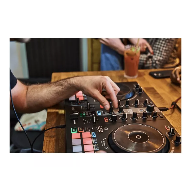 Hercules DJ Essentials Kit με DJControl Inpulse 200, ηχεία DJMonitor 32 και ακουστικά HDP DJ45