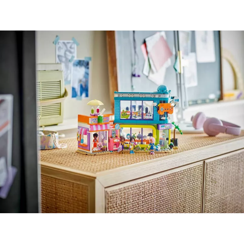 LEGO Friends 42674 κατάστημα κόμικς και παιχνιδιών σετ κατασκευής