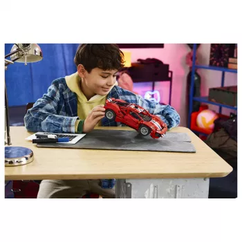 LEGO Technic 42235 Ferrari 488 Pista σετ μοντέλου αγωνιστικού αυτοκινήτου